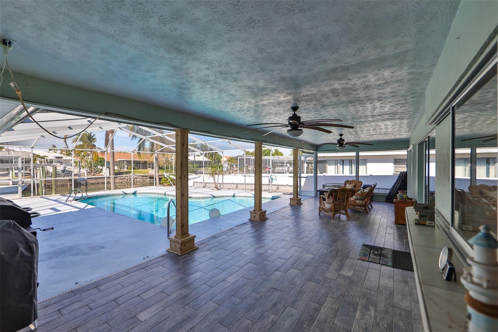 APOLLO BEACH UNIT 13 PT 1 RE - Residential