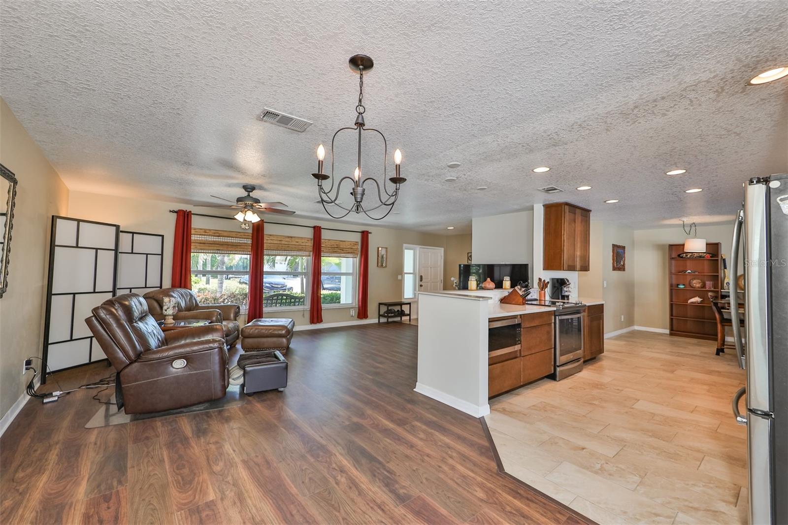 APOLLO BEACH UNIT 13 PT 1 RE - Residential