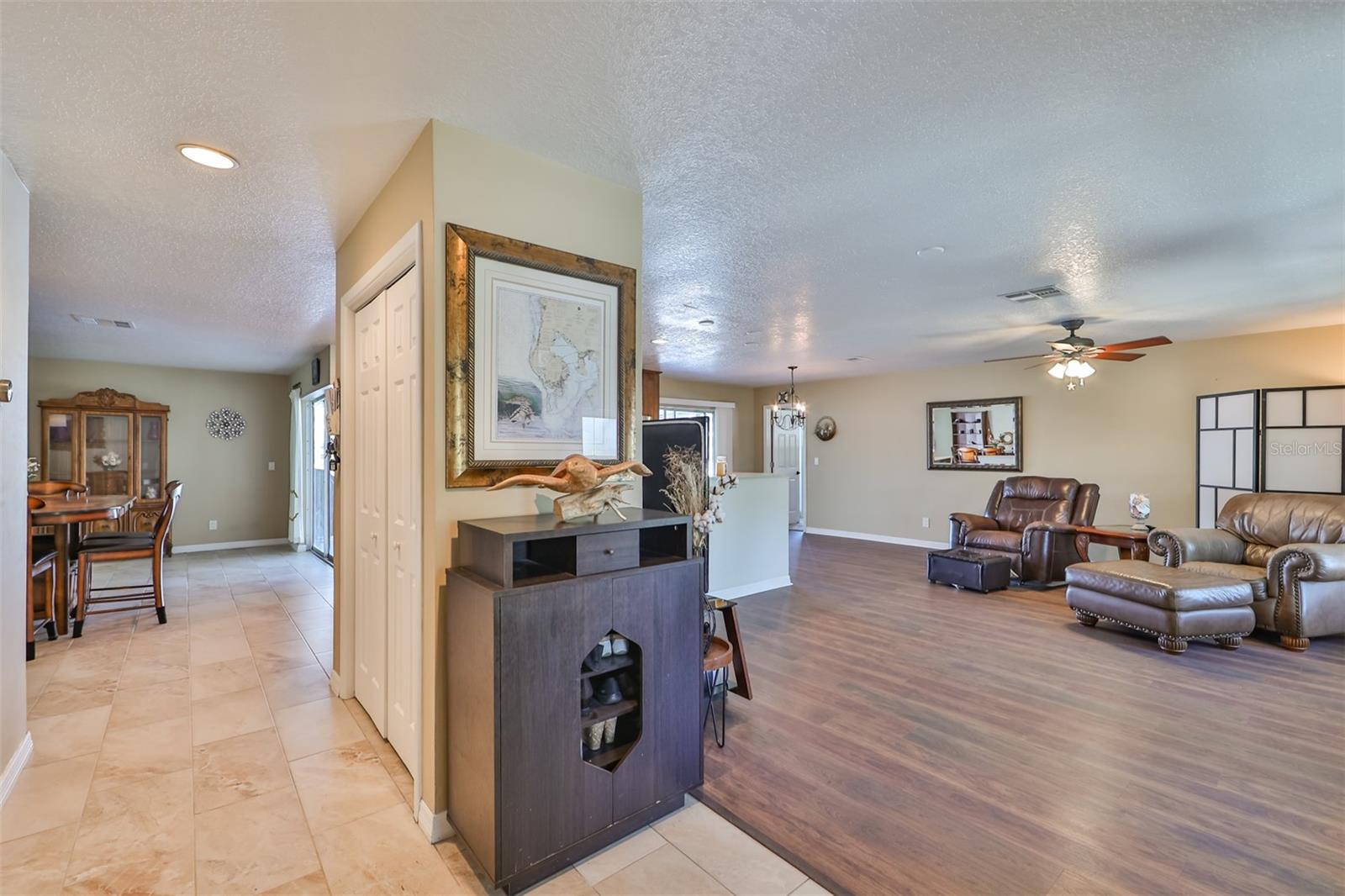 APOLLO BEACH UNIT 13 PT 1 RE - Residential