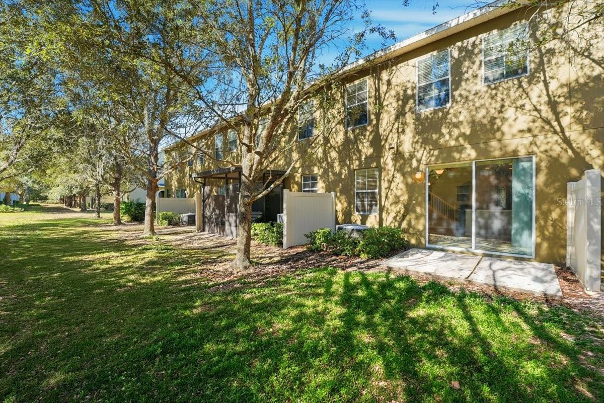 CLAYTON CROSSING TWNHMS SECOND AMD - Residential Lease