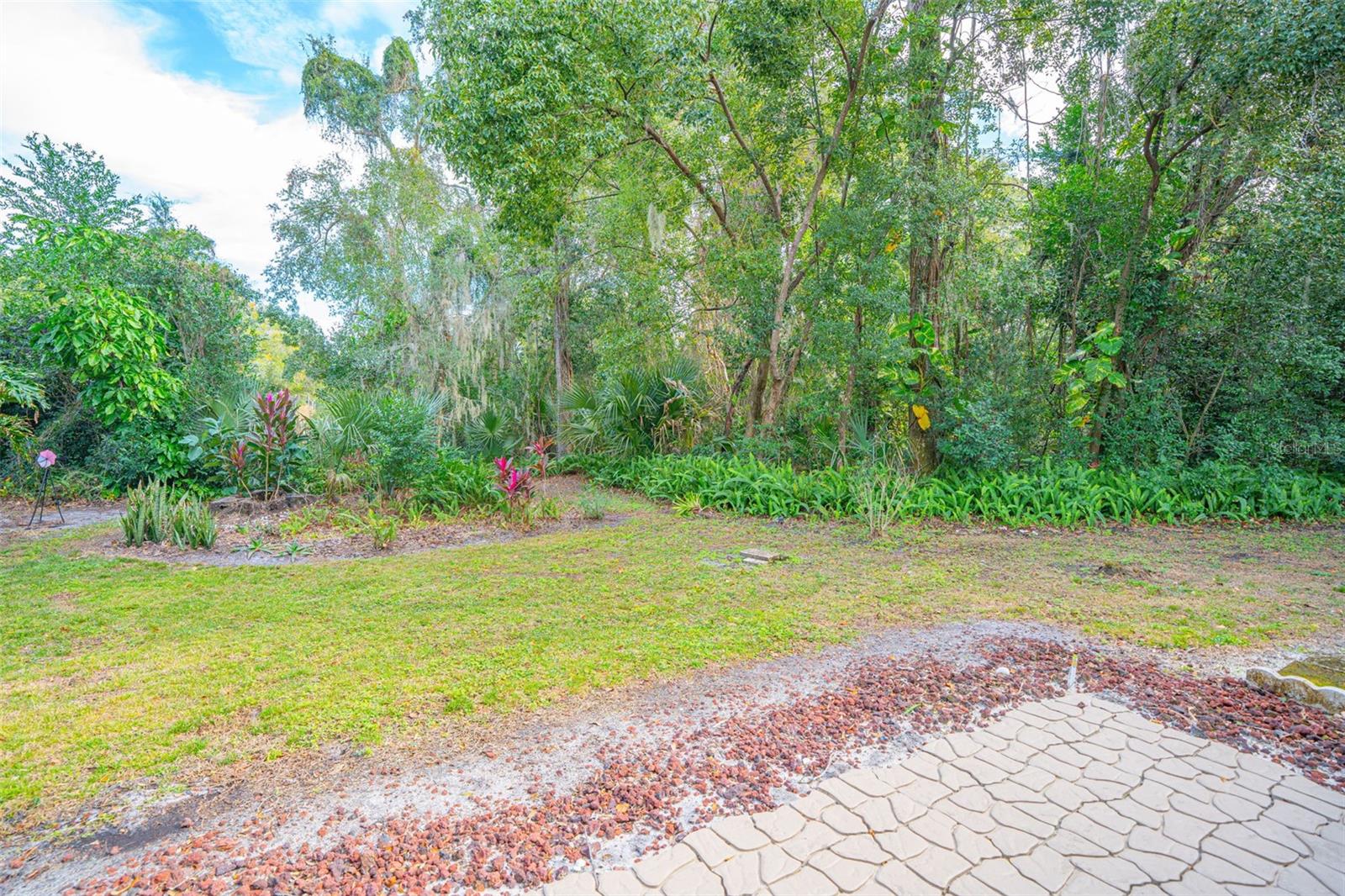 OAK HARBOUR SEC 3 A CONDO - Residential