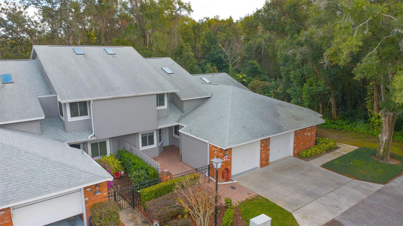 OAK HARBOUR SEC 3 A CONDO - Residential