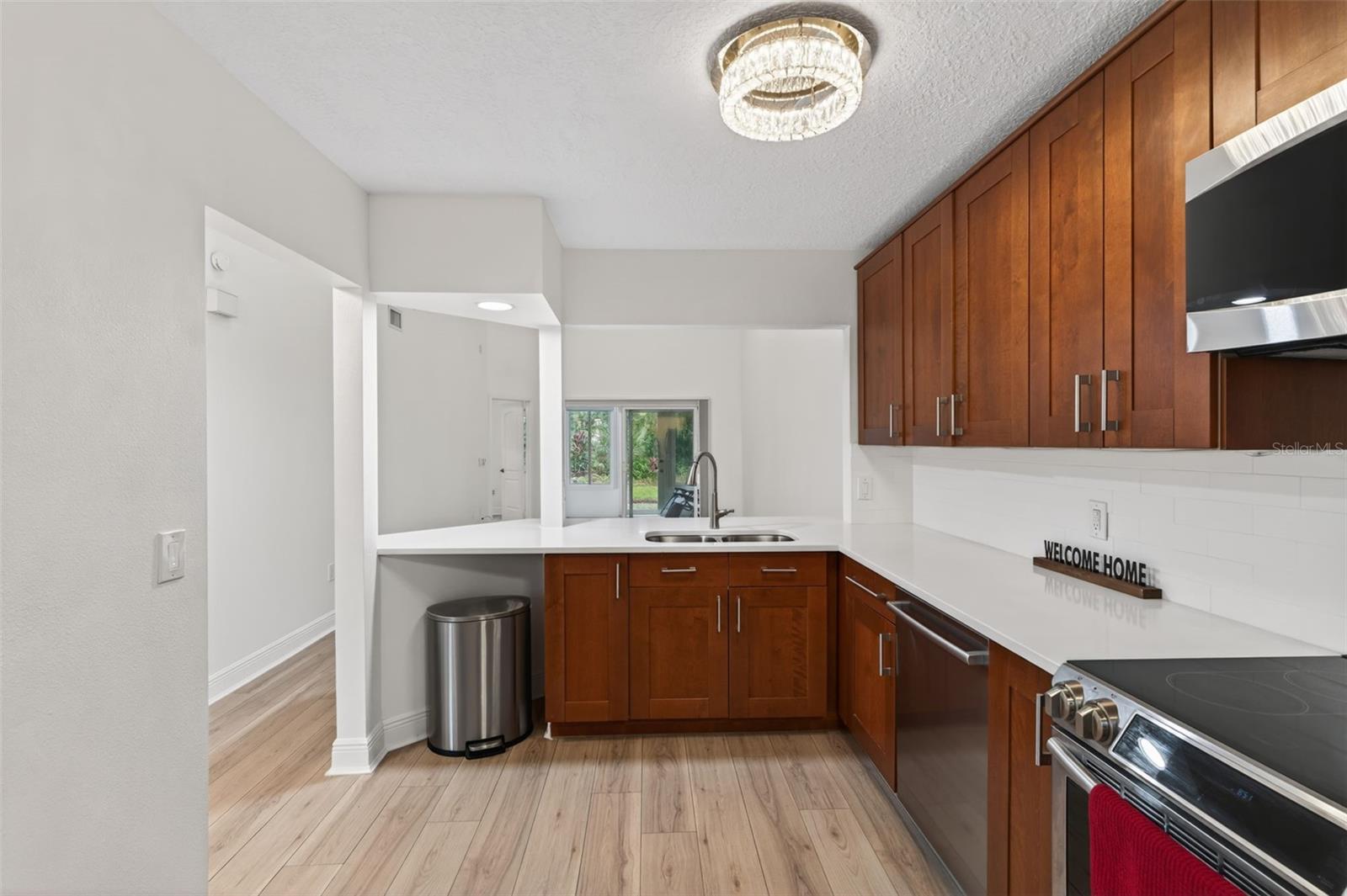 OAK HARBOUR SEC 3 A CONDO - Residential