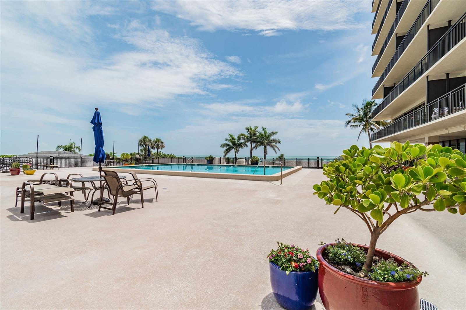MANSIONS BY THE SEA CONDO - Residential