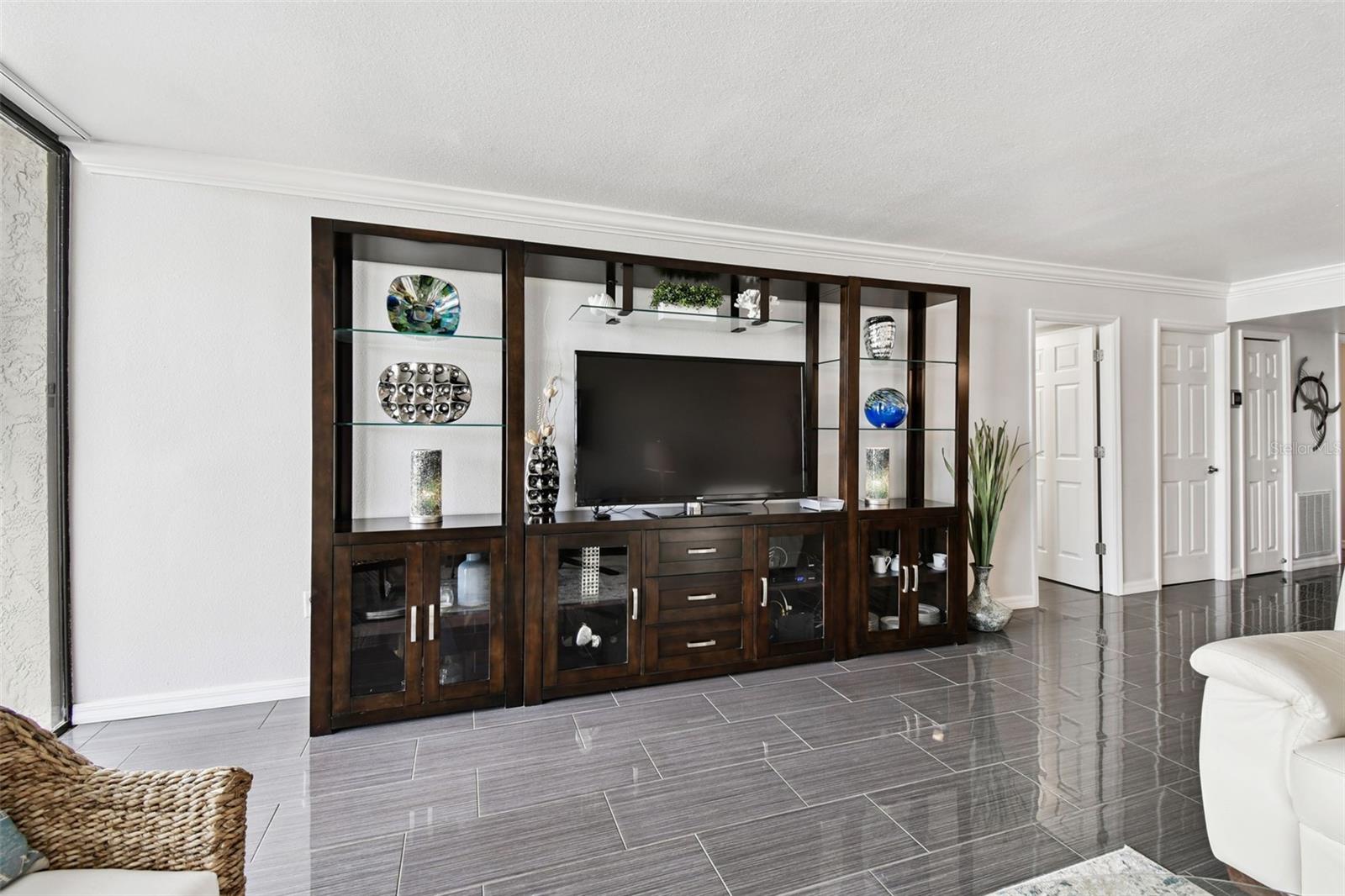 MANSIONS BY THE SEA CONDO - Residential