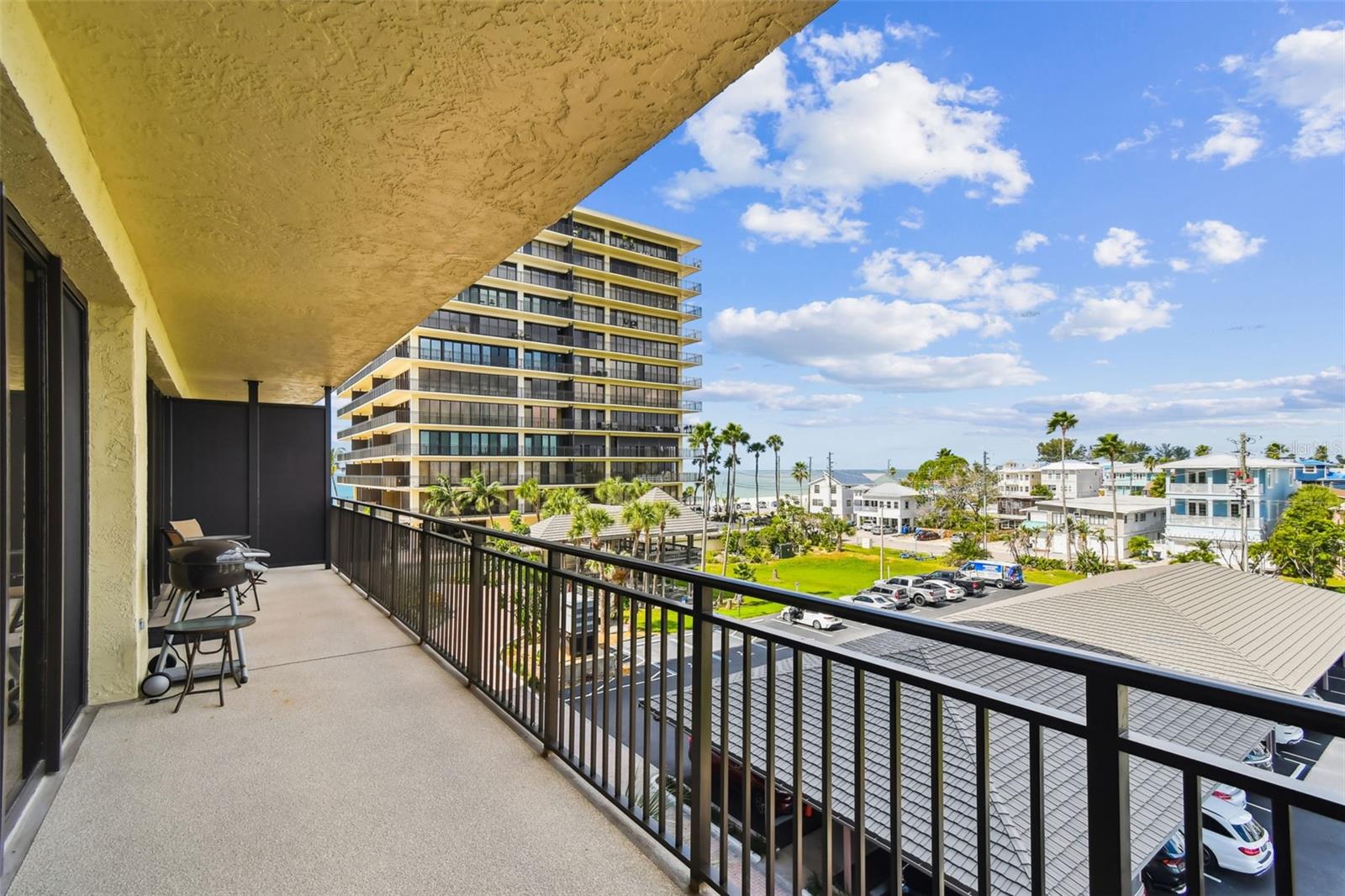MANSIONS BY THE SEA CONDO - Residential