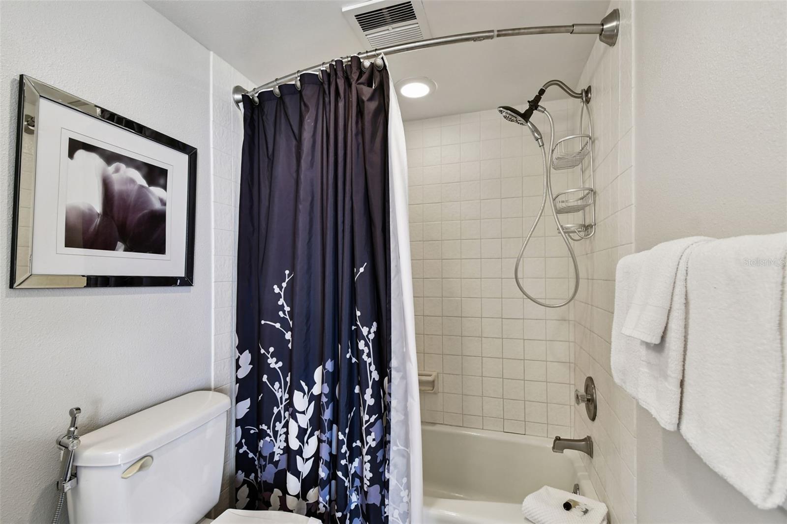 MANSIONS BY THE SEA CONDO - Residential