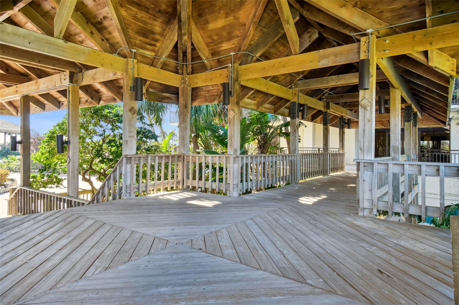 MANSIONS BY THE SEA CONDO - Residential