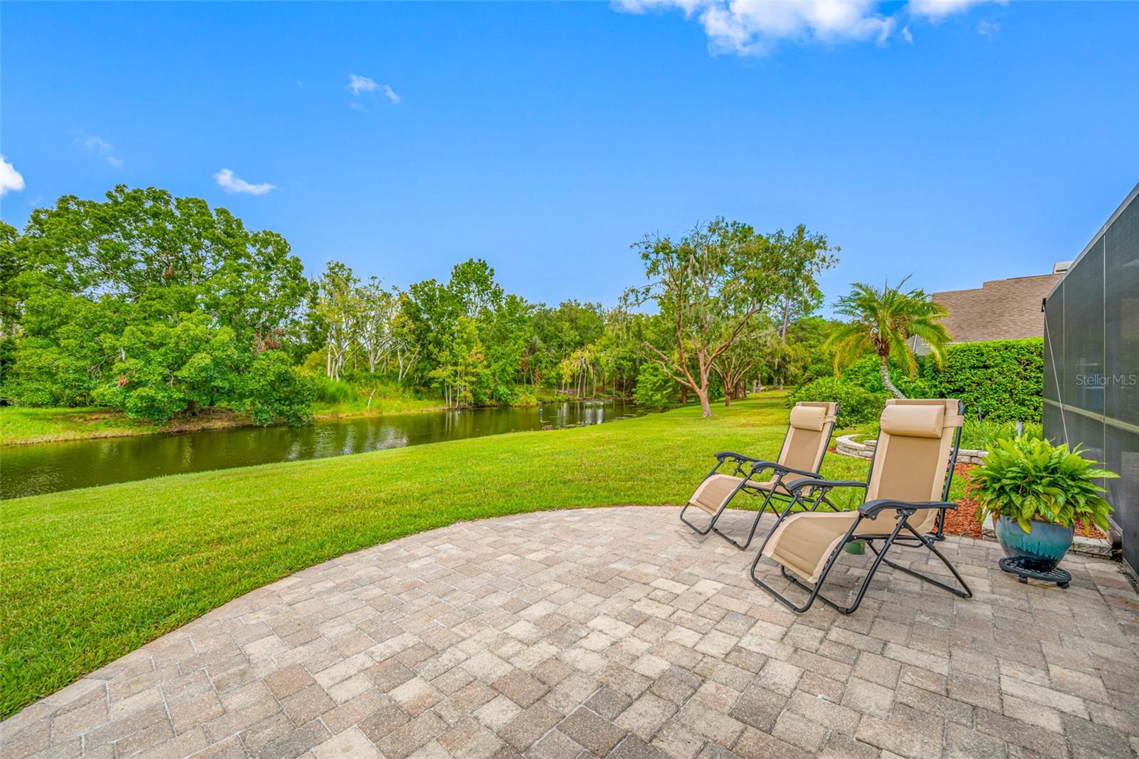 THE MANORS AT CRYSTAL LAKES - Residential