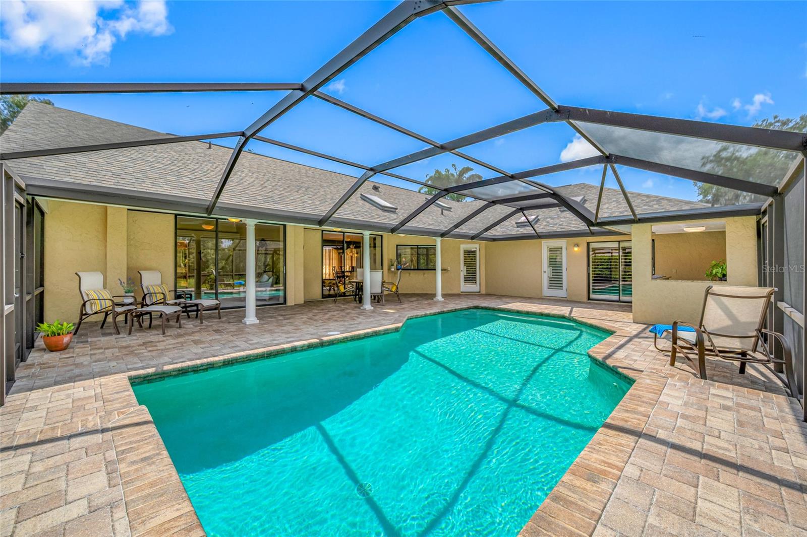THE MANORS AT CRYSTAL LAKES - Residential