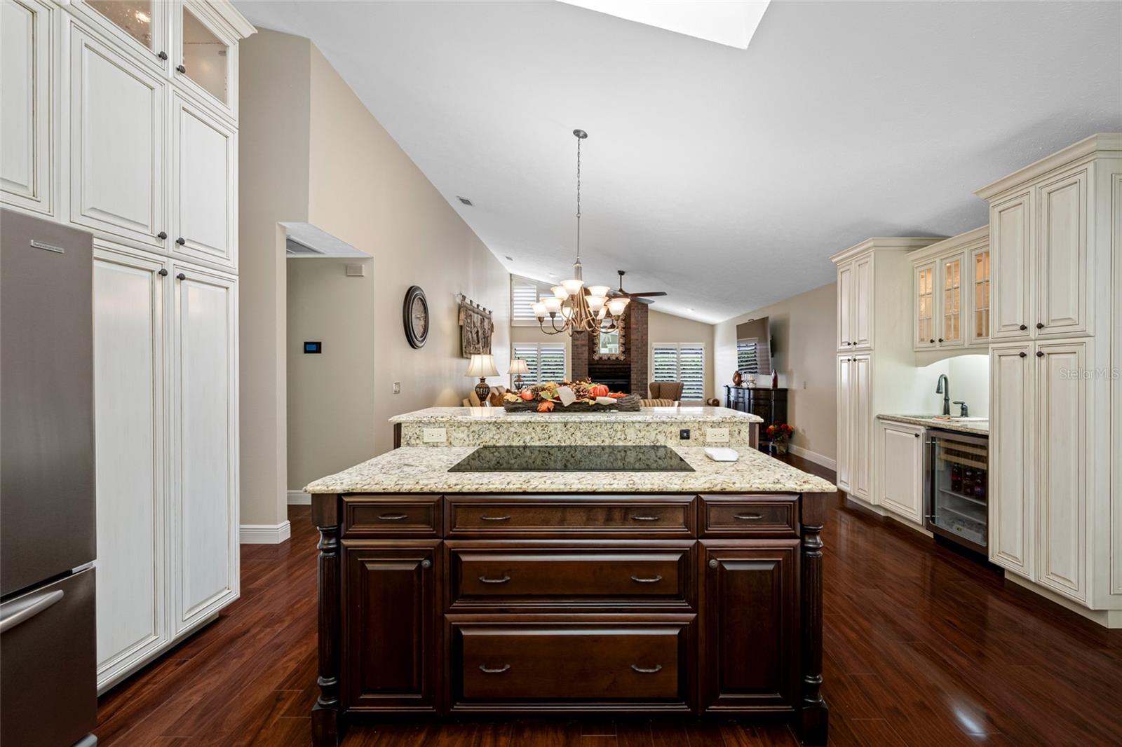 THE MANORS AT CRYSTAL LAKES - Residential