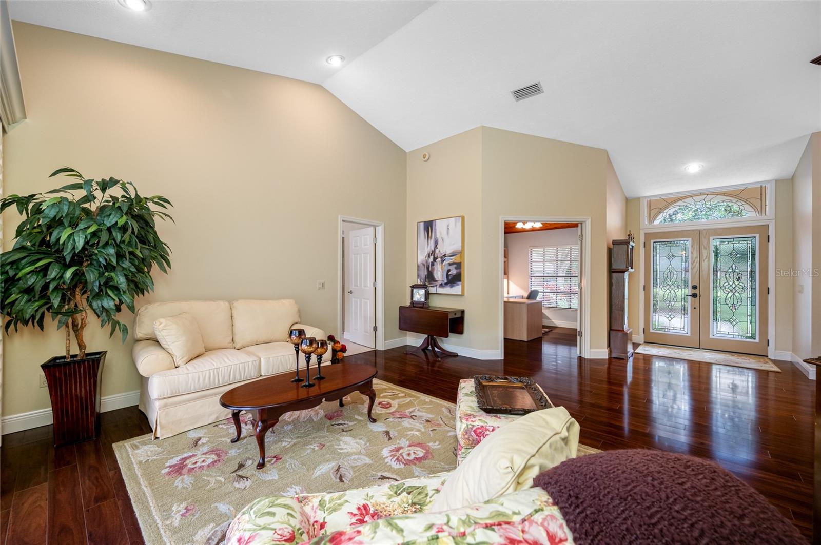 THE MANORS AT CRYSTAL LAKES - Residential