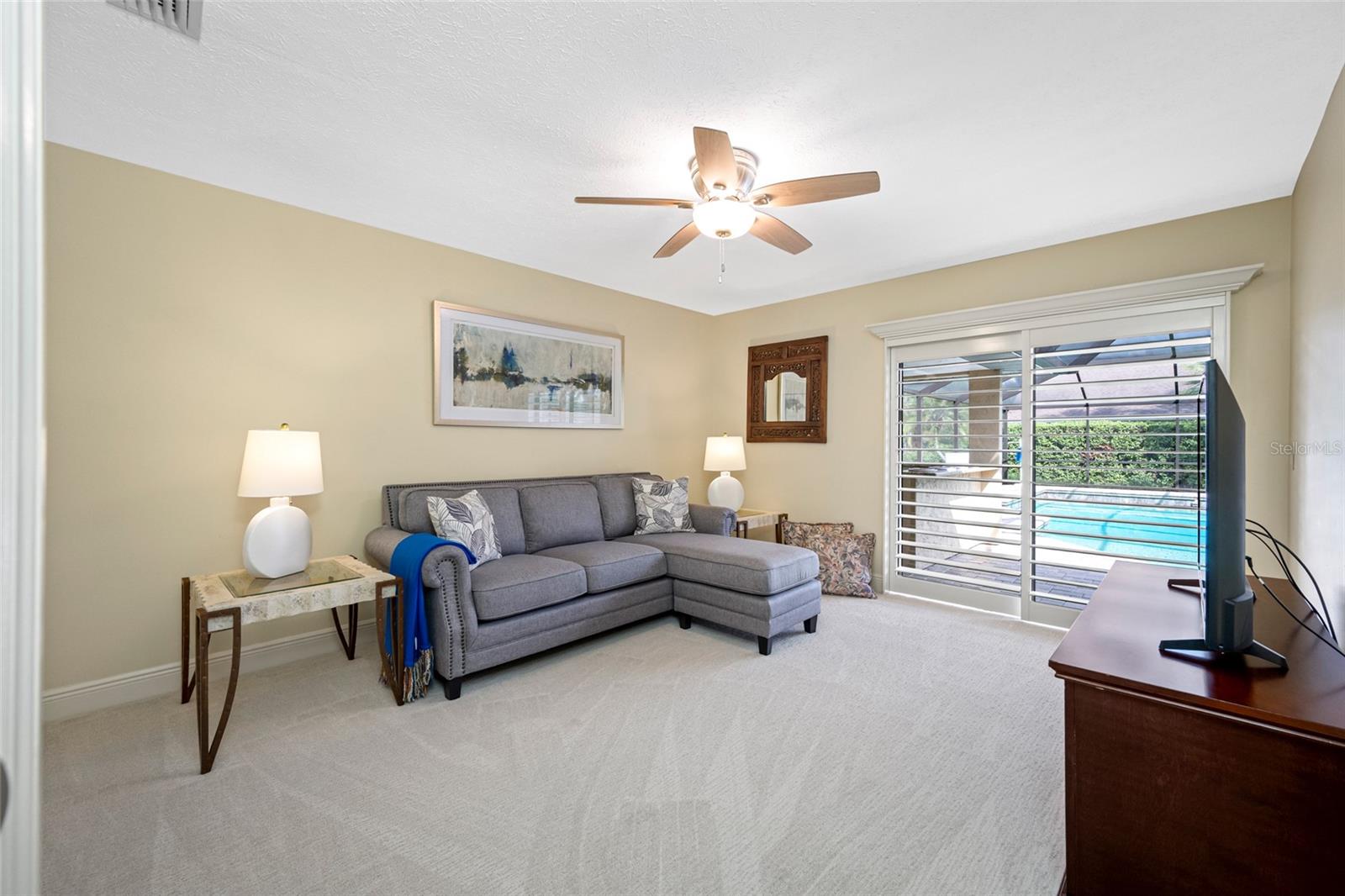 THE MANORS AT CRYSTAL LAKES - Residential