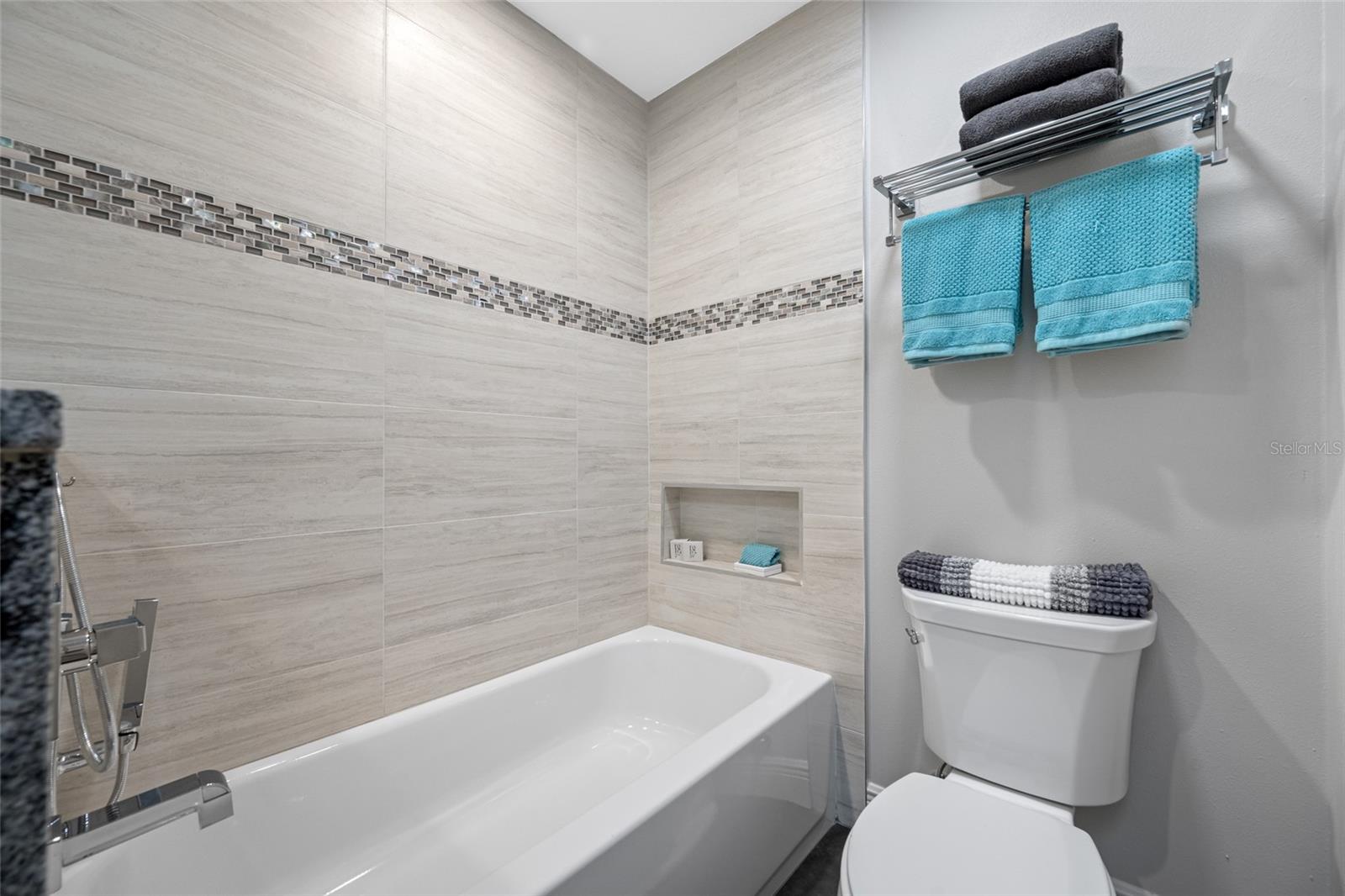 THE MANORS AT CRYSTAL LAKES - Residential