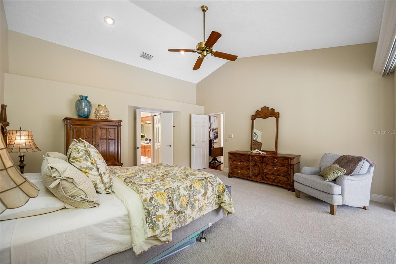 THE MANORS AT CRYSTAL LAKES - Residential