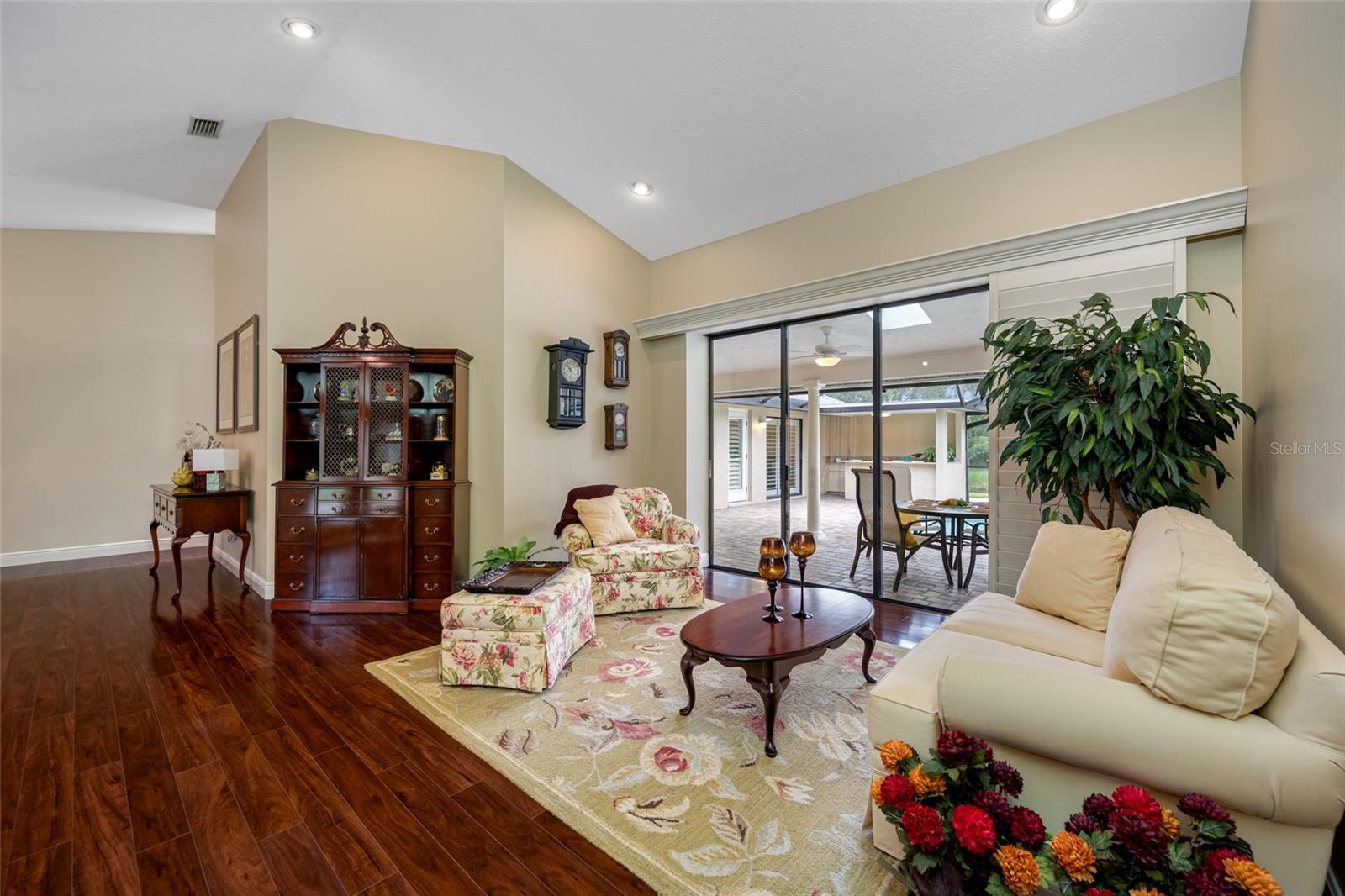 THE MANORS AT CRYSTAL LAKES - Residential