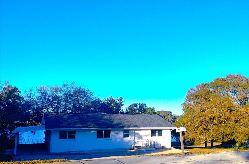 Photo of 417 E Main Street, Dundee, FL 33838 (MLS # L4959101)