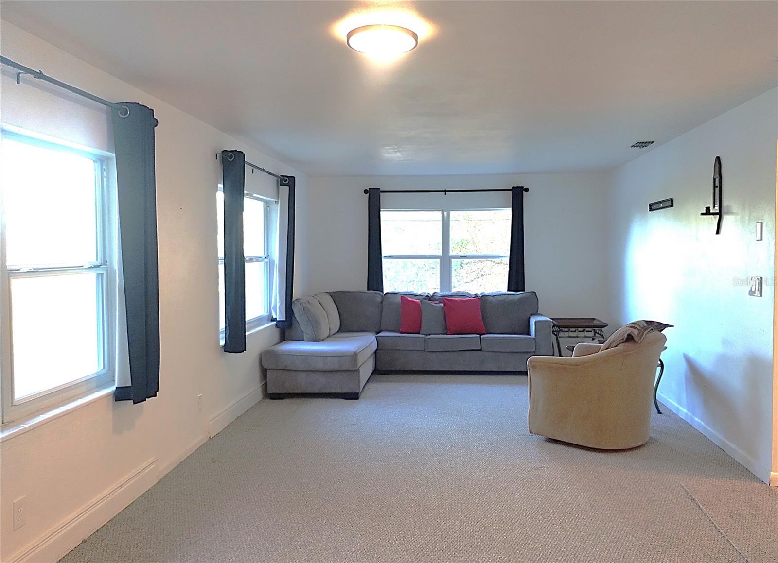 LAKE RUTH VILLA RESUB - Residential