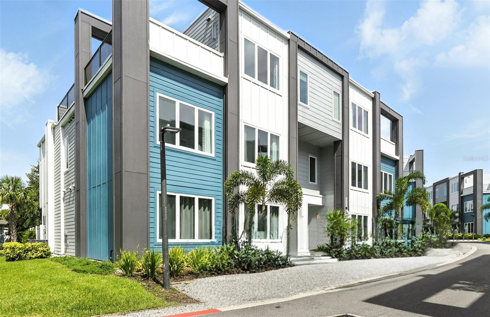 **Luxury 5-Bedroom, 5-Bath Condo in Reunion – Your Ultimate Orlando Investment
Elevate your Orlando Investment portfolio with this exquisite luxury condo at Reunion, one of Central Florida's premier destinations. This stunning 5-bedroom, 5-bathroom residence offers the perfect blend of elegance and comfort, designed to cater to families and groups seeking an unforgettable getaway.
Step inside to discover a spacious open floor plan adorned with high ceilings and contemporary designs, creating an inviting atmosphere that feels like home. Each of the five beautifully appointed bedrooms ensures privacy and comfort, while the five luxurious bathrooms provide ample space for everyone to refresh and relax.
The condo features expansive living and dining areas, perfect for entertaining and creating cherished memories with loved ones. The modern kitchen is equipped with top-of-the-line appliances and ample counter space, ideal for whipping up delicious meals during your stay.
Guests will also enjoy access to the exclusive amenities offered at Rentyl at Reunion, including resort-style pools, golf courses, and wellness facilities, ensuring a luxurious experience both inside and outside your condo.
With its prime location near Orlando's world-renowned attractions, including Disney World, Universal Studios, and more, this luxury condo is the perfect investment property. Whether you’re lounging by the pool, enjoying a round of golf, or exploring the nearby theme parks, this property promises a vacation experience that is nothing short of extraordinary for you and your guests
Book a tour today