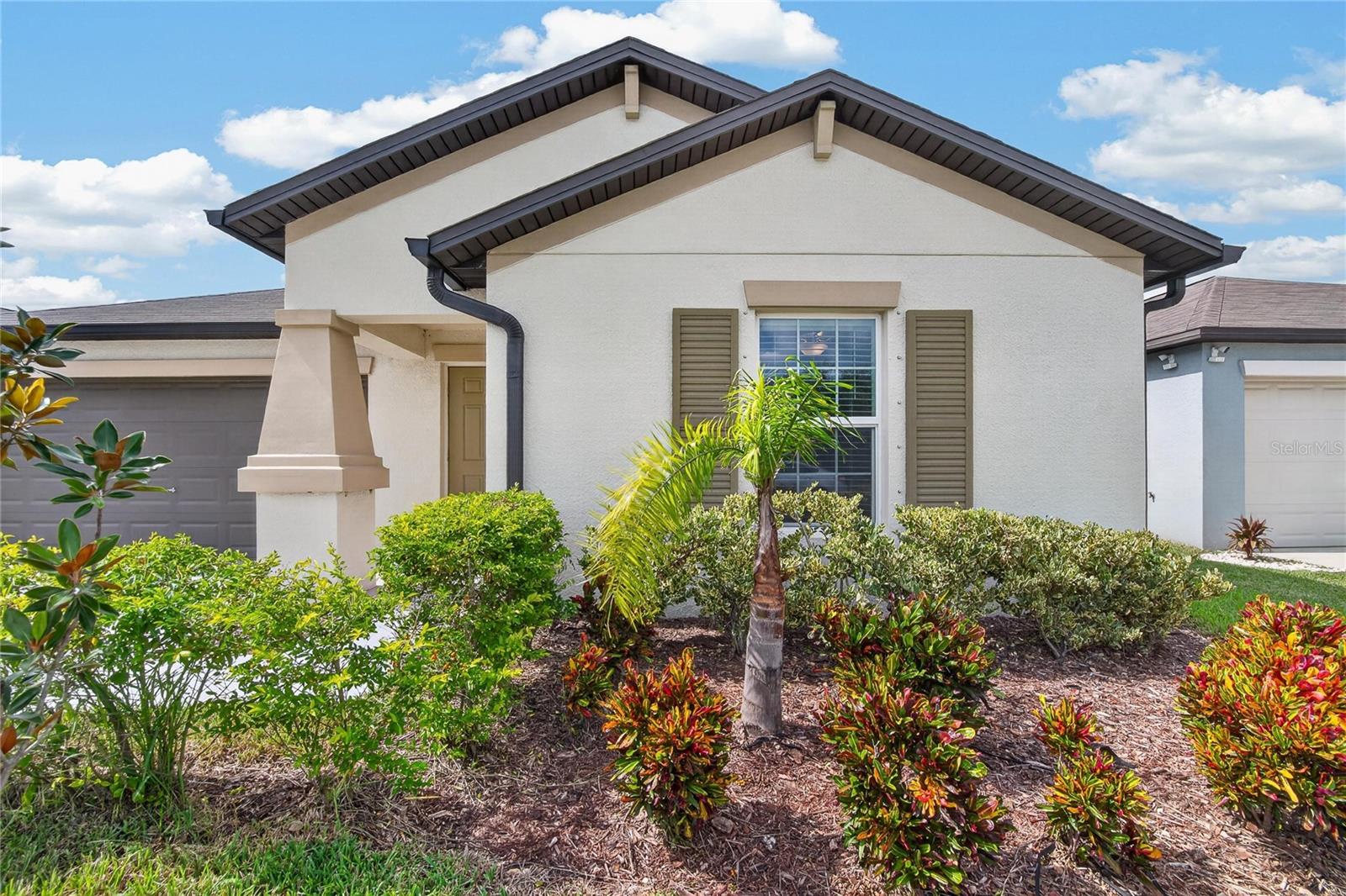 5487 BLUE AZURE DRIVE