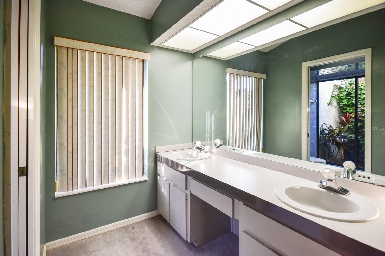 FOREST OAKS - Residential