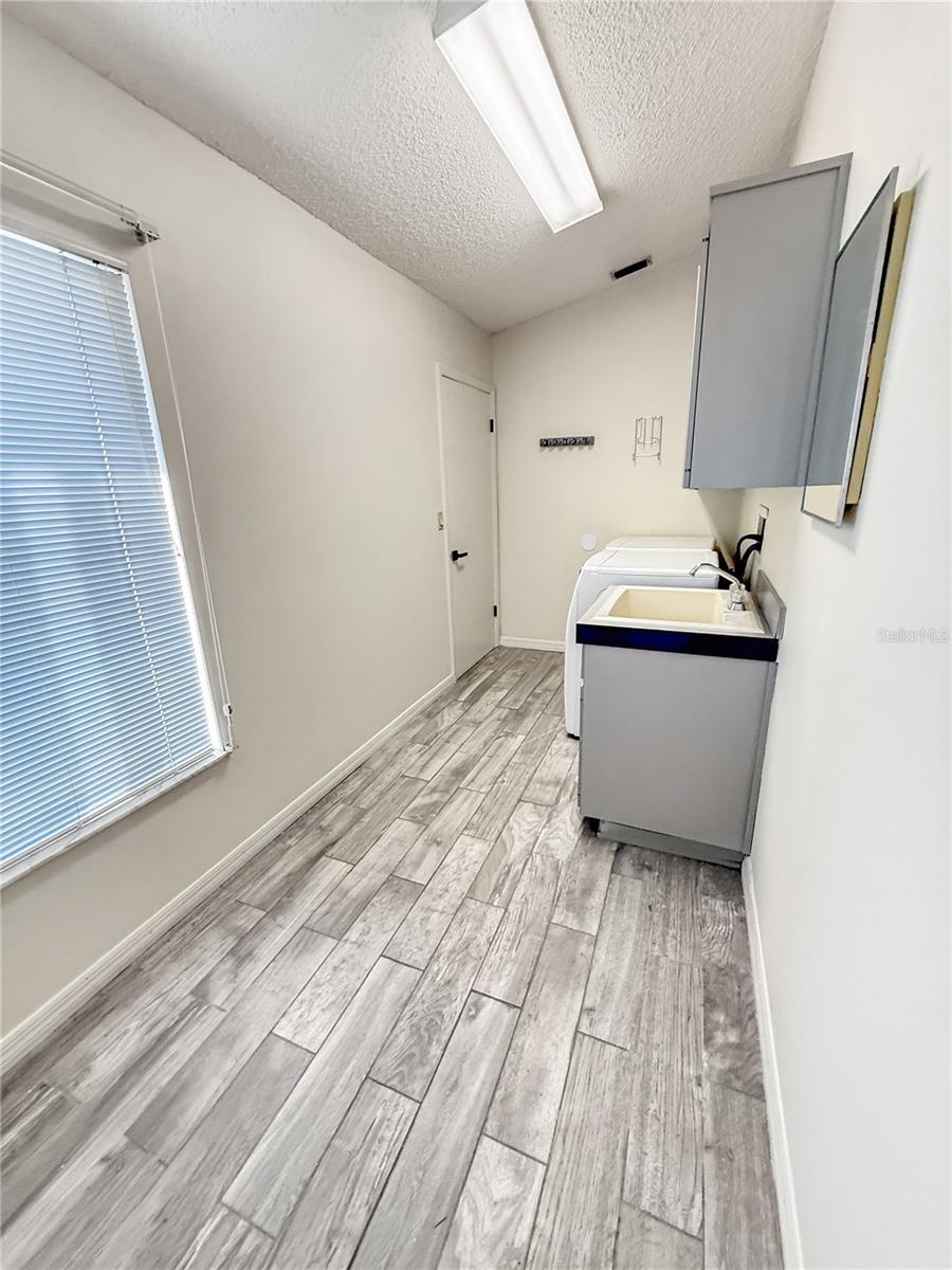 FOREST OAKS - Residential