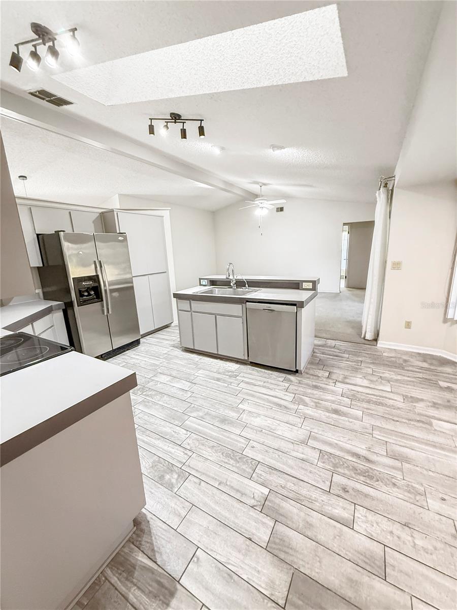 FOREST OAKS - Residential