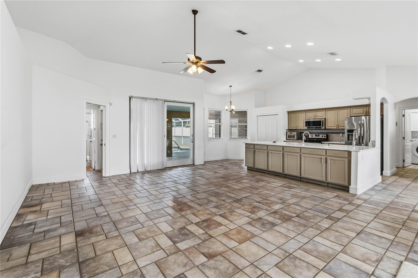 SAWGRASS UNIT 1 - Residential