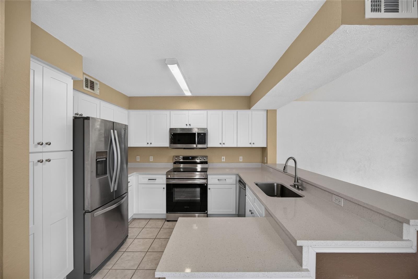 14013 FAIRWAY ISLAND DRIVE 428