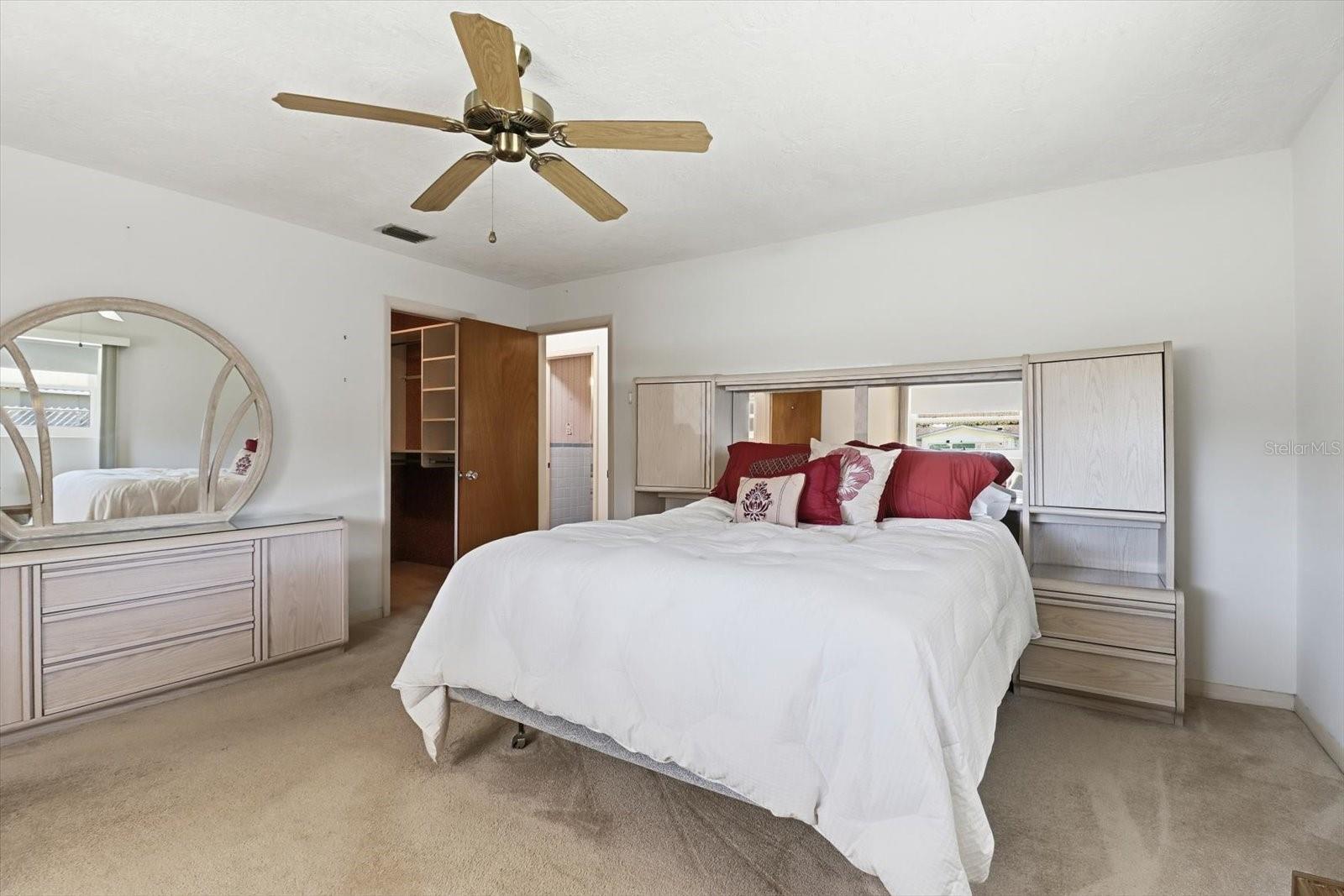 BEVERLY HILLS UNIT 05 - Residential