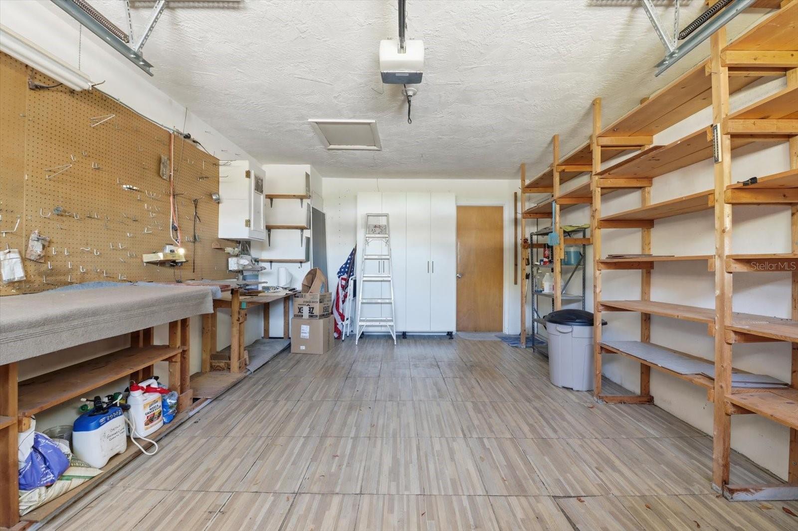 BEVERLY HILLS UNIT 05 - Residential