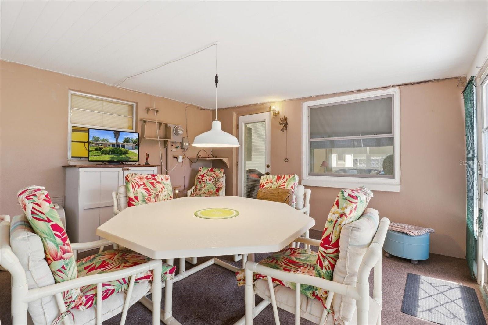 BEVERLY HILLS UNIT 05 - Residential