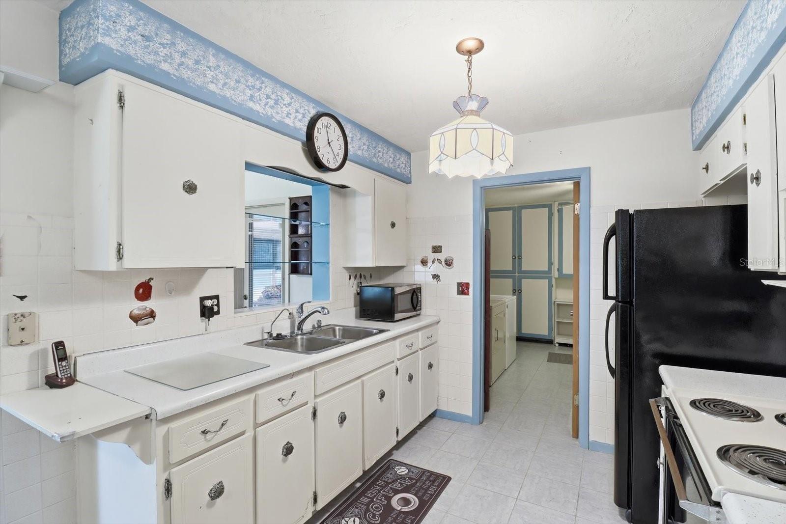 BEVERLY HILLS UNIT 05 - Residential