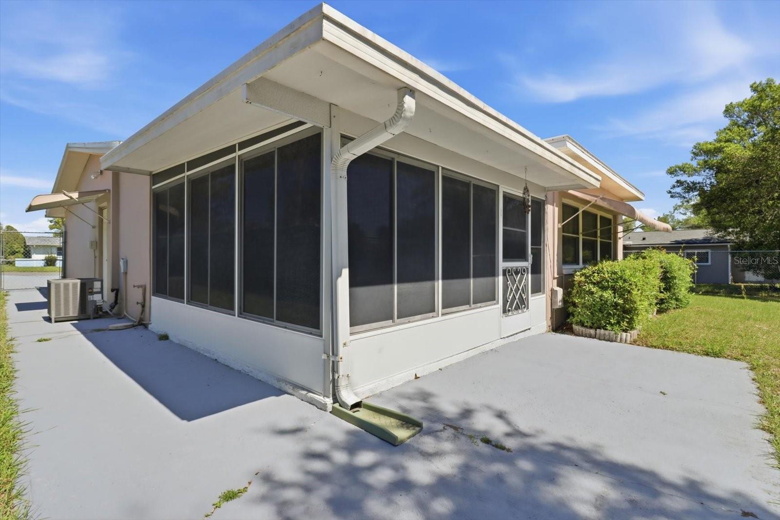 BEVERLY HILLS UNIT 05 - Residential