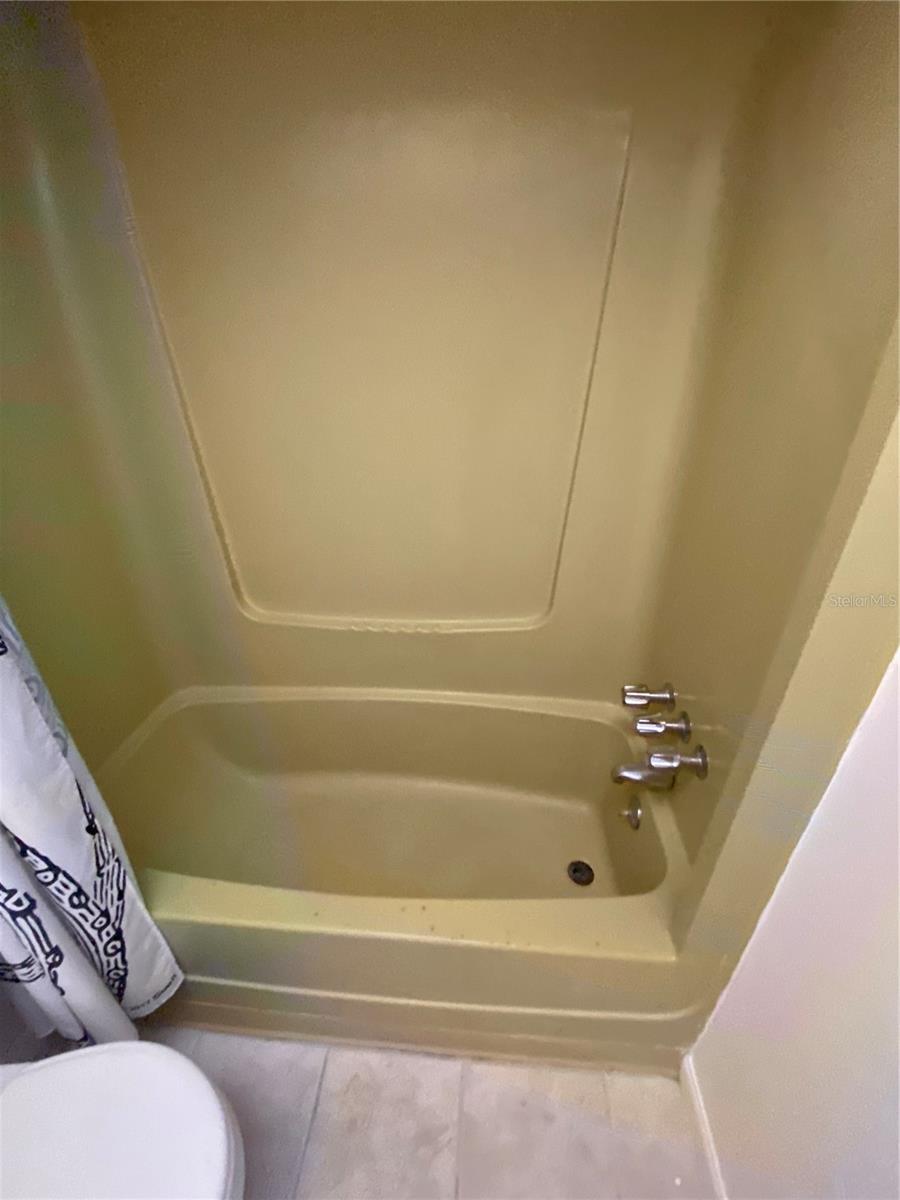 MORNINGSIDE EAST CONDO 3 - Residential Lease