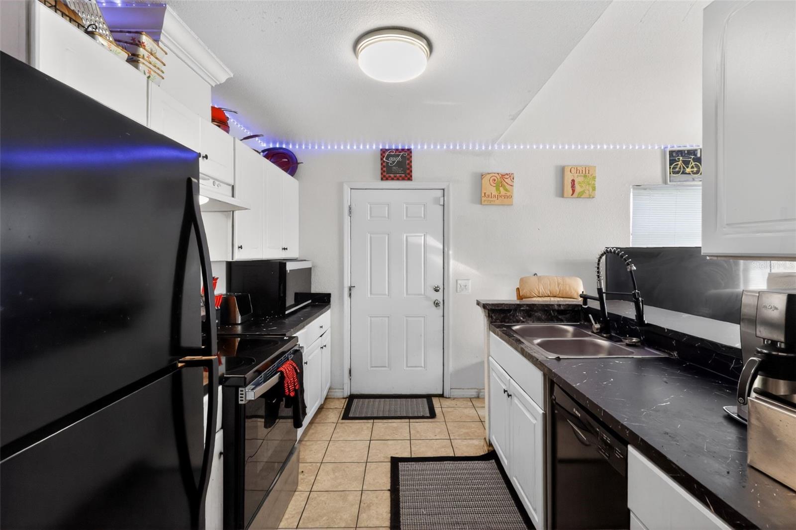 GALLAGHER OAKS - Residential