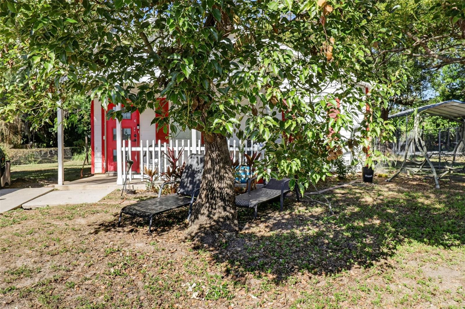 GALLAGHER OAKS - Residential