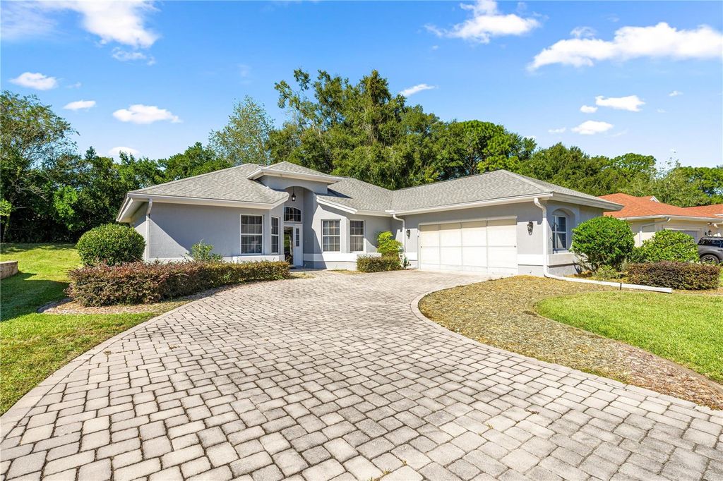 Photo of 11594 SW 75th Circle, Ocala, FL 34476 (MLS # G5104121)