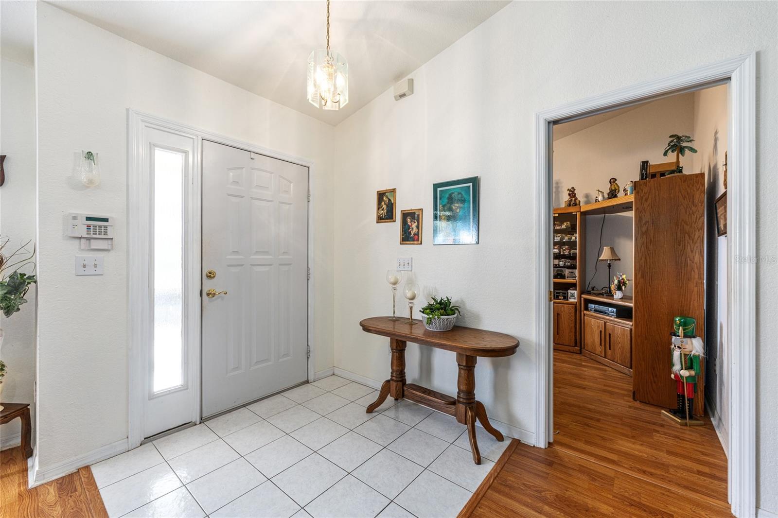 HIDDEN LAKE UN 04 - Residential