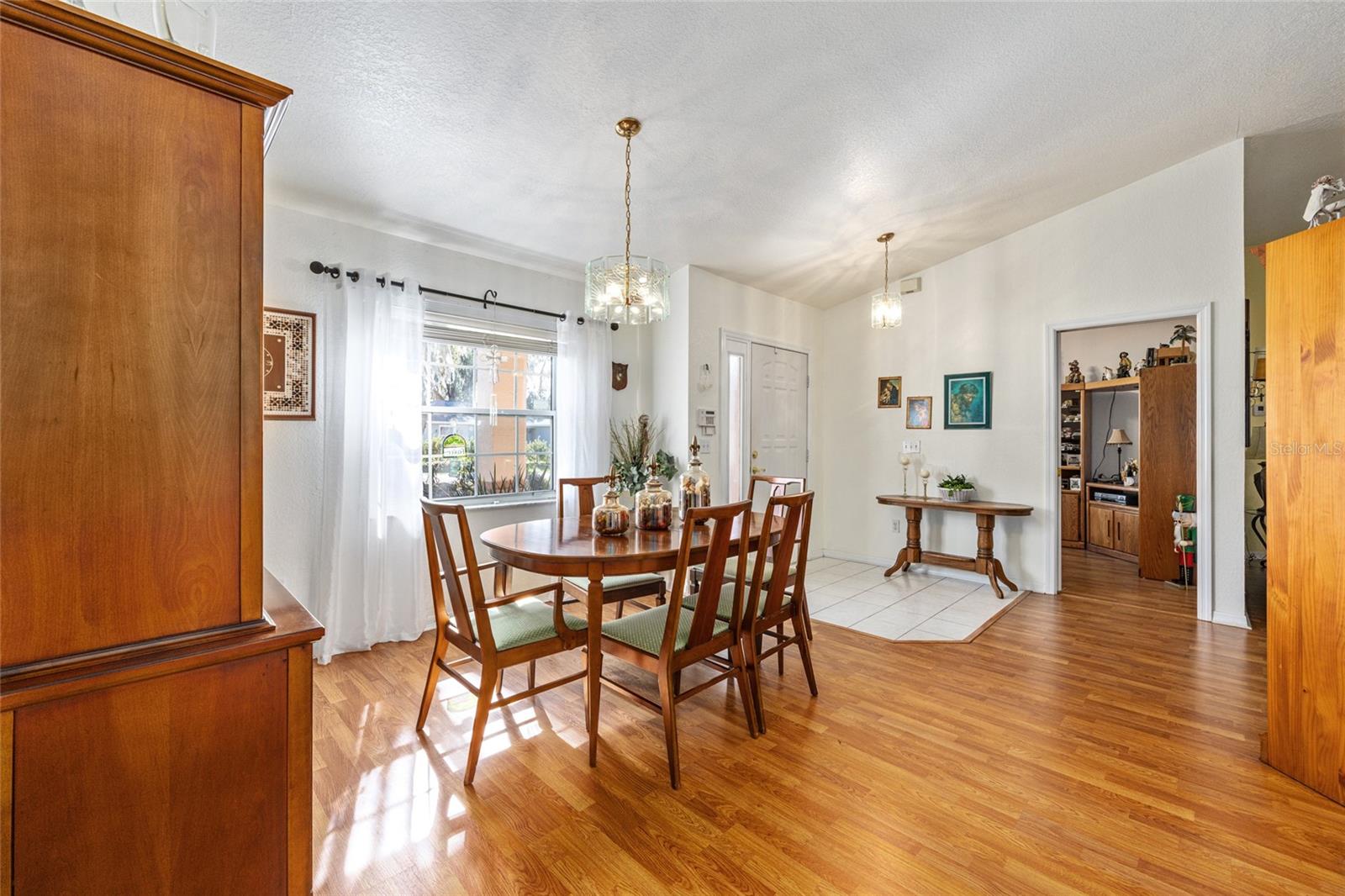 HIDDEN LAKE UN 04 - Residential