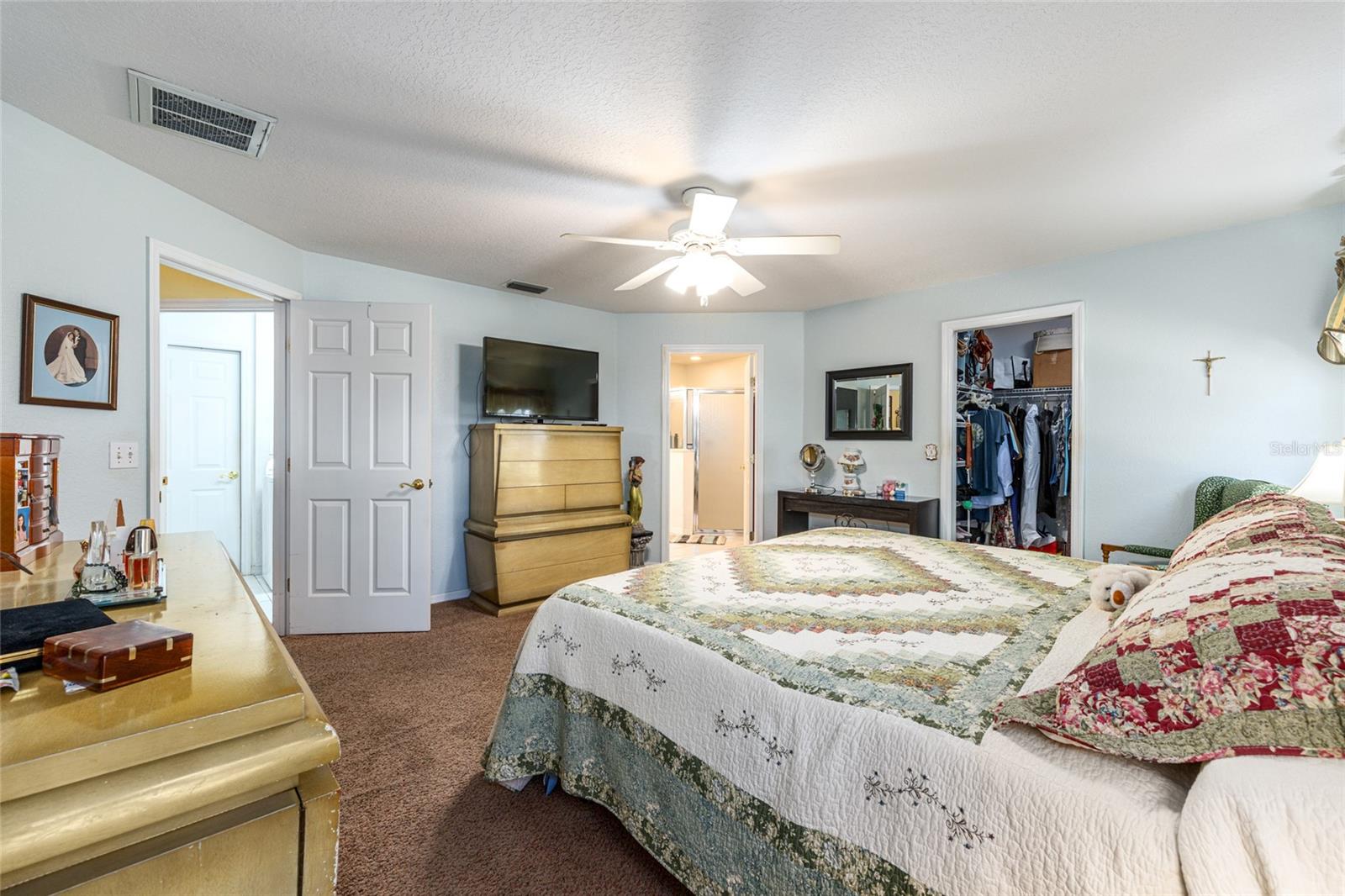 HIDDEN LAKE UN 04 - Residential