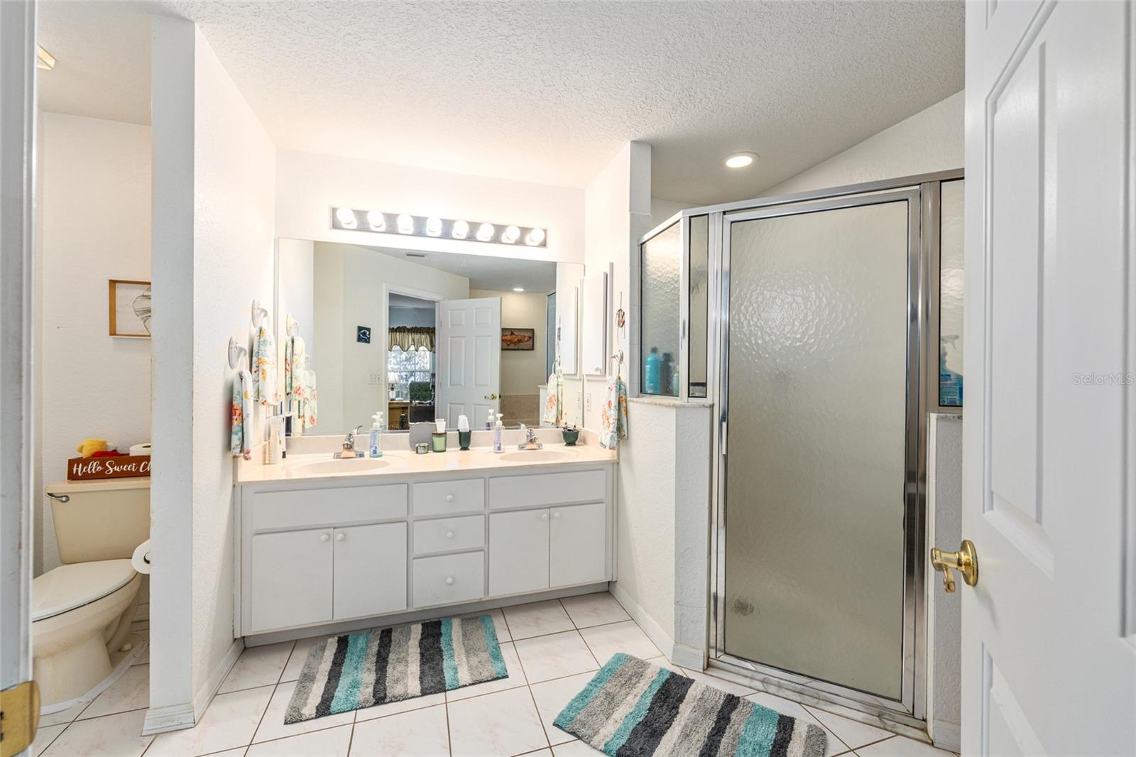 HIDDEN LAKE UN 04 - Residential