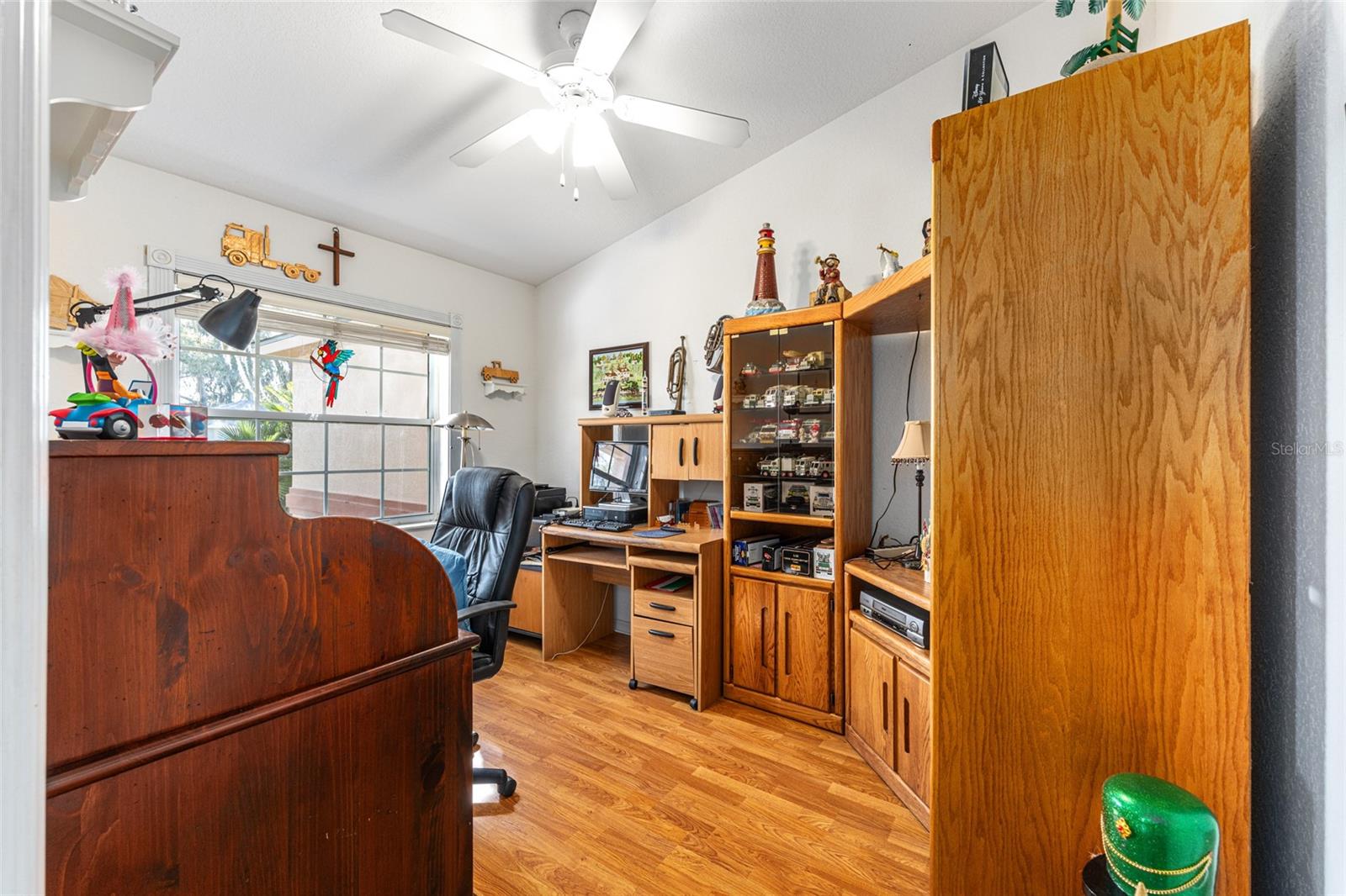 HIDDEN LAKE UN 04 - Residential