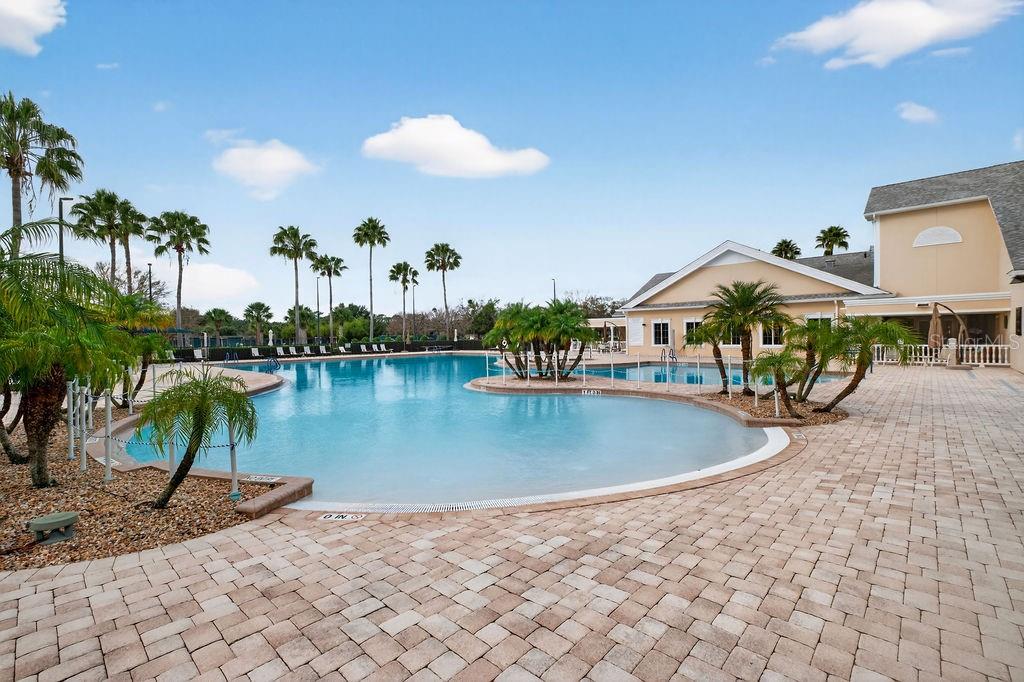 LAKES OF MOUNT DORA - Residential