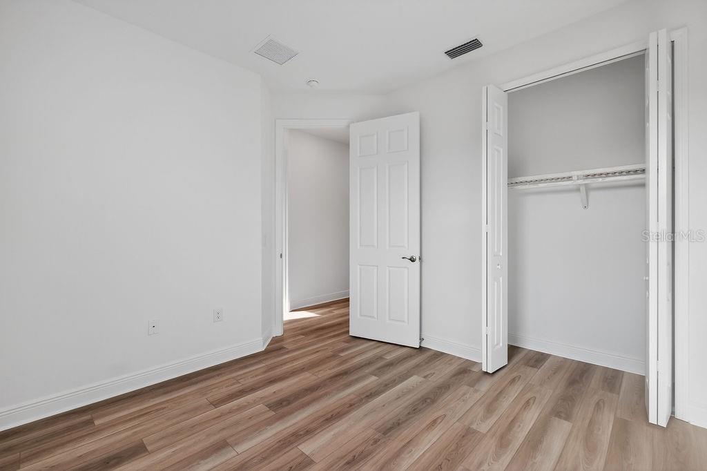 LAKES OF MOUNT DORA - Residential