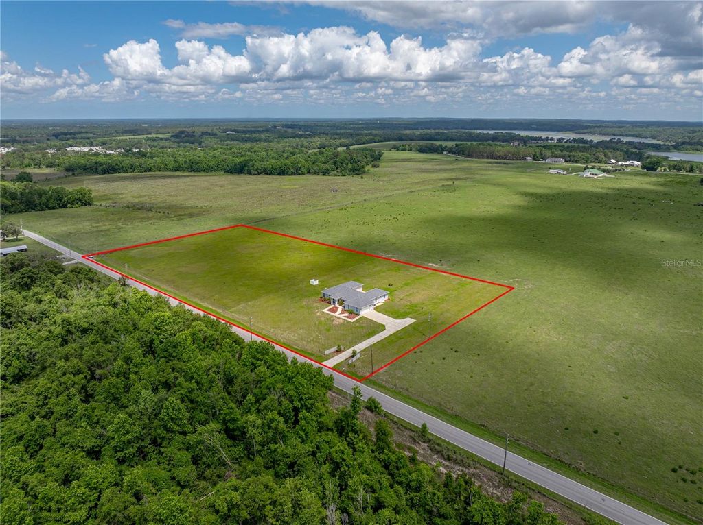 Photo of 30017 Johnston Road, Dade City, FL 33523 (MLS # TB8387653)