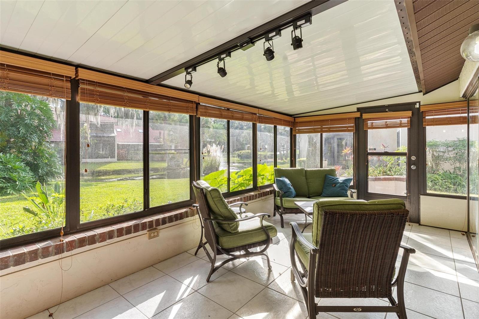 WATERWOOD TWNHS SUB - Residential