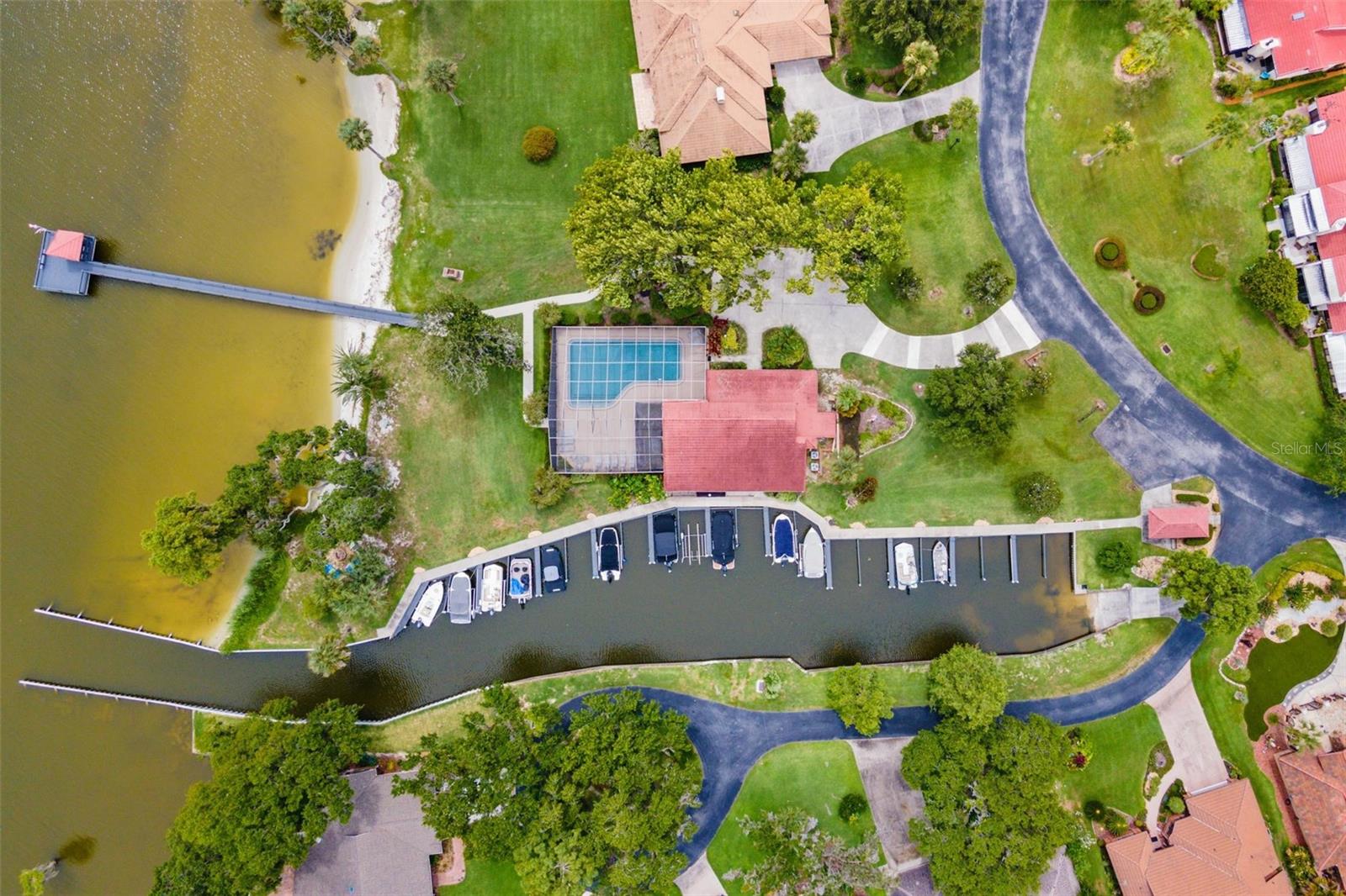 WATERWOOD TWNHS SUB - Residential