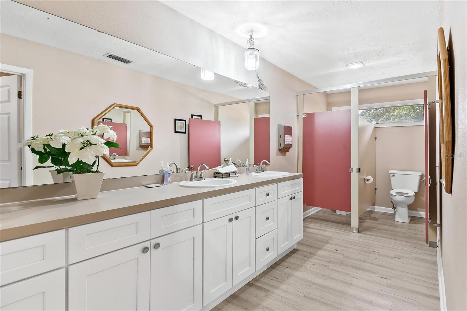 WATERWOOD TWNHS SUB - Residential