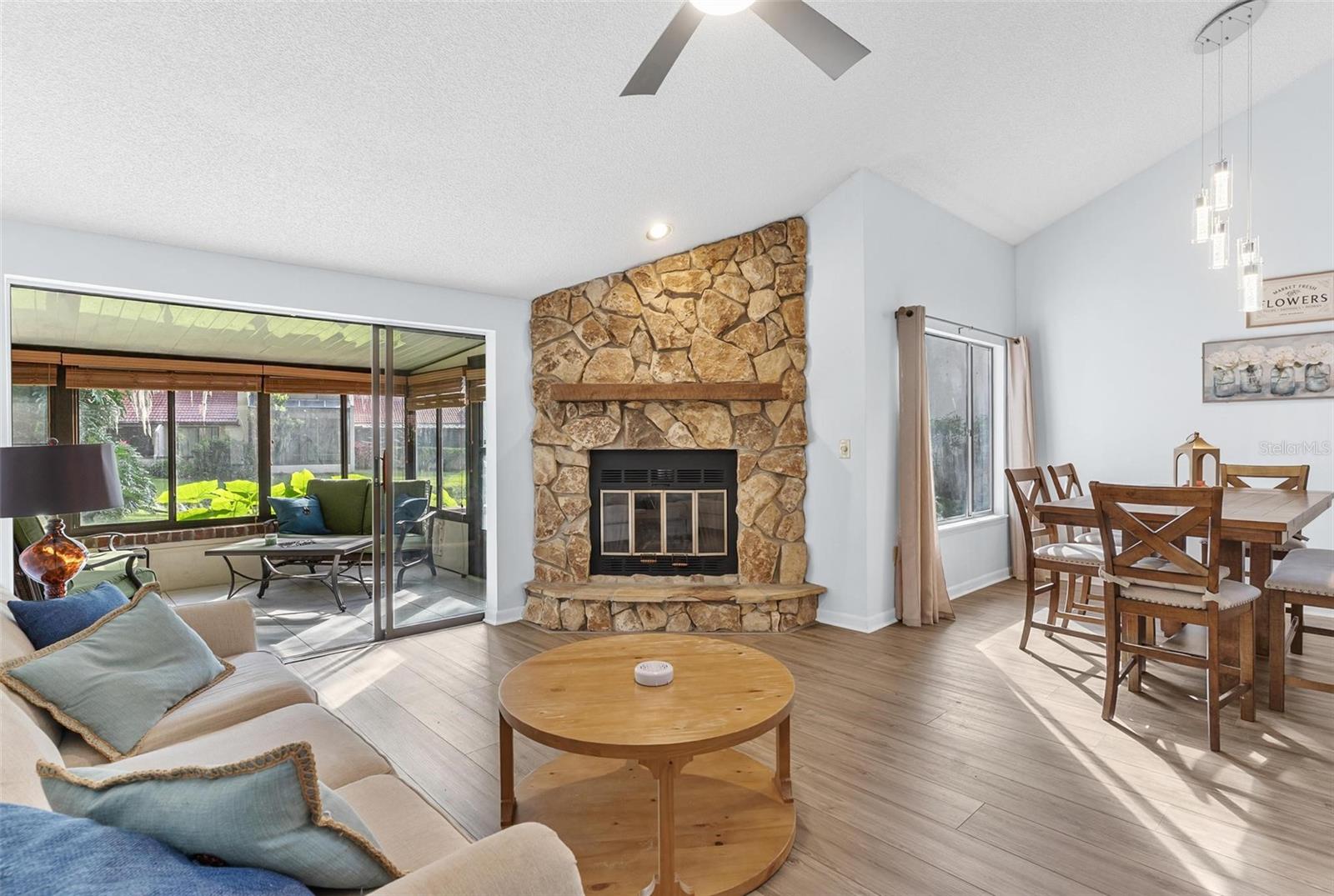 WATERWOOD TWNHS SUB - Residential